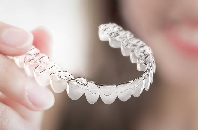 牙齿矫正器有用吗 隐形牙套矫正牙齿的原理是什么